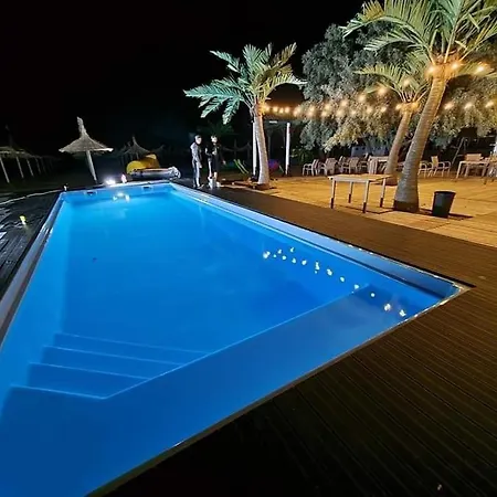 Cavo Luxury Apartamento Năvodari